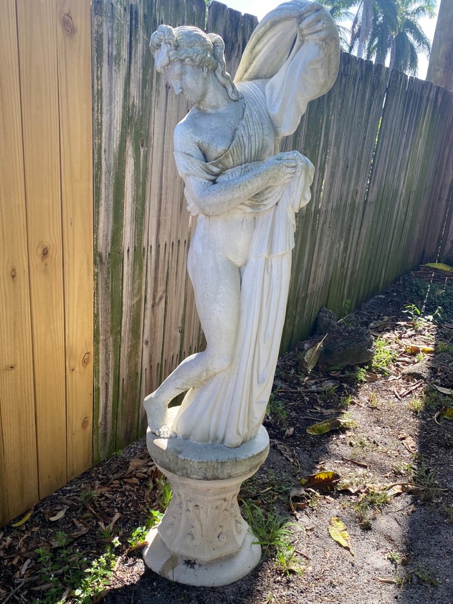 Callipygian Venus Statue - CBSD