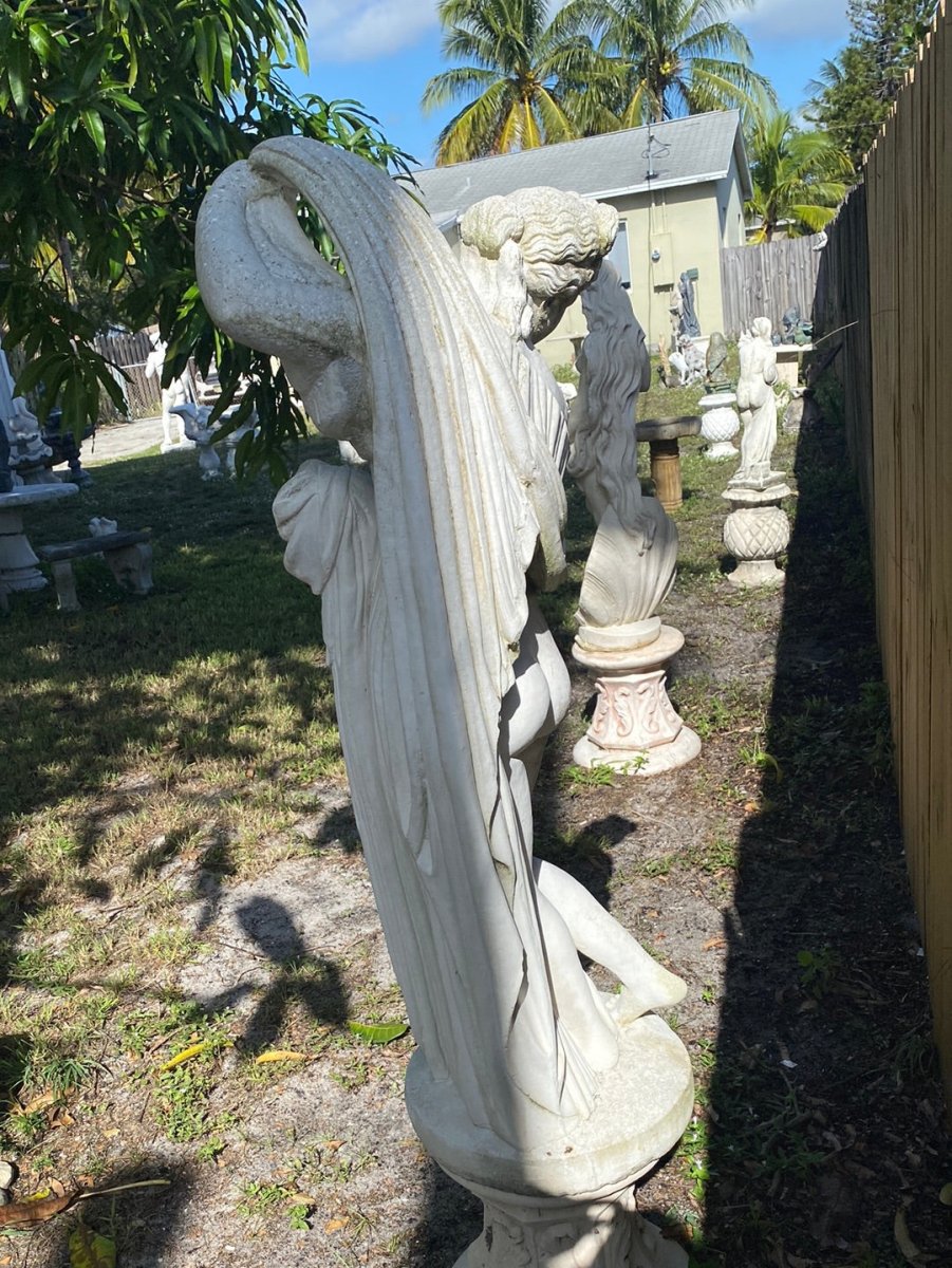 Callipygian Venus Statue - CBSD