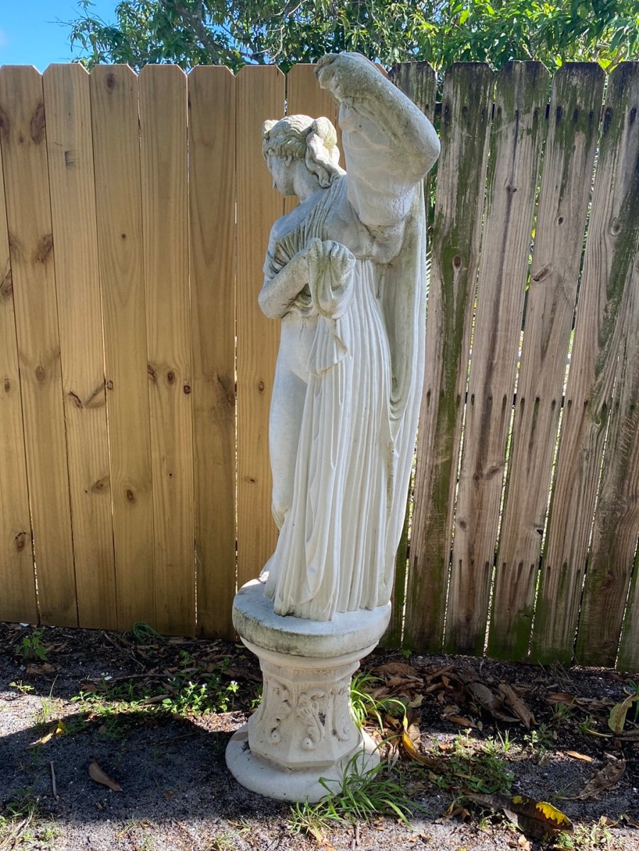 Callipygian Venus Statue - CBSD
