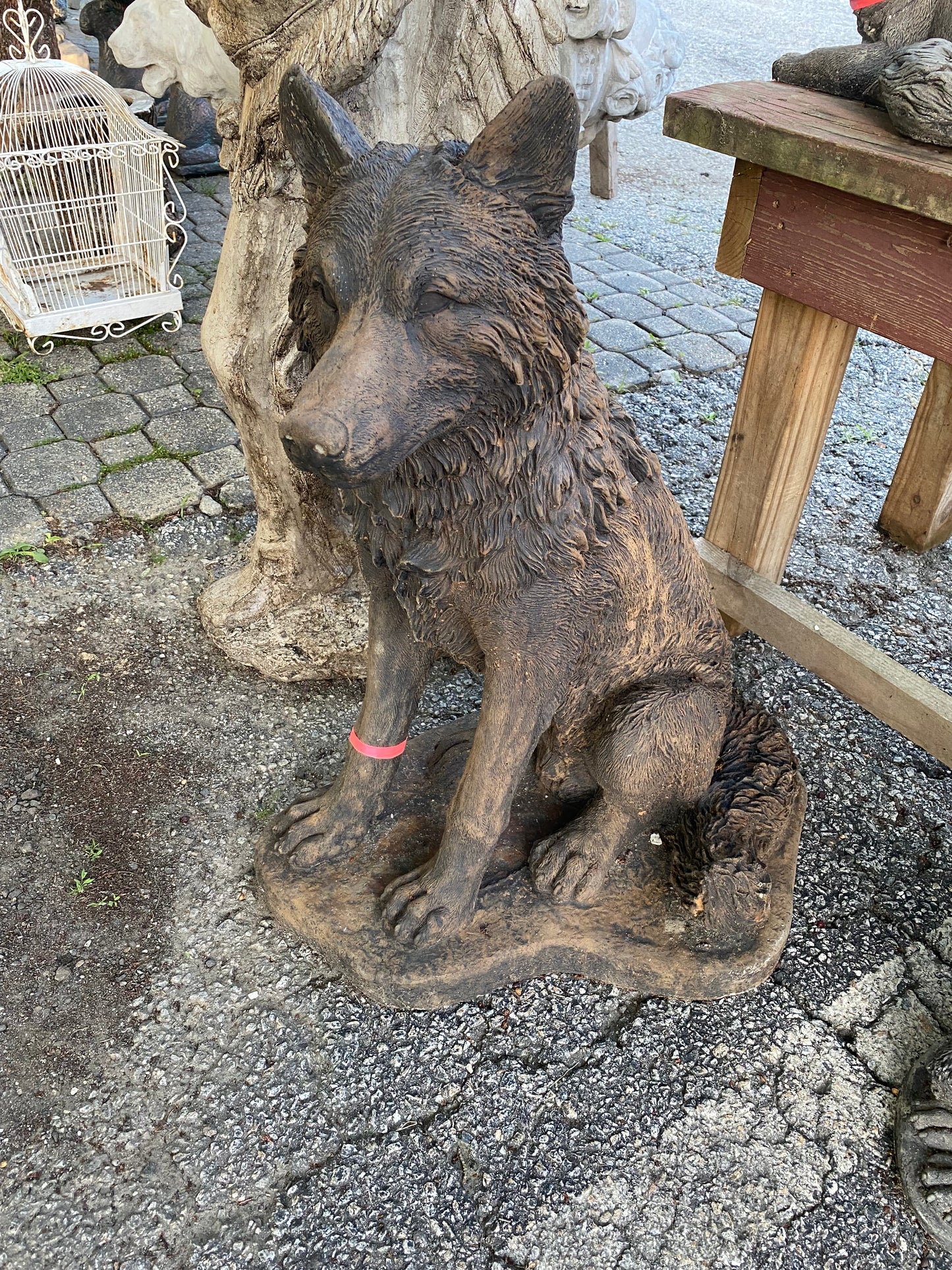 Sitting Wolf