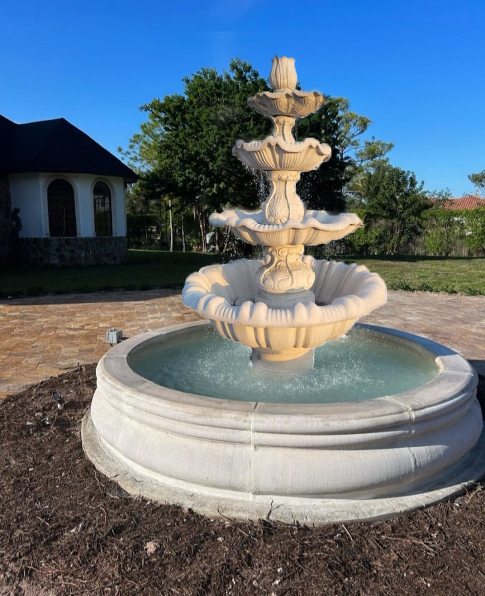 Large Italian fountain with 10 foot pool - CBSD