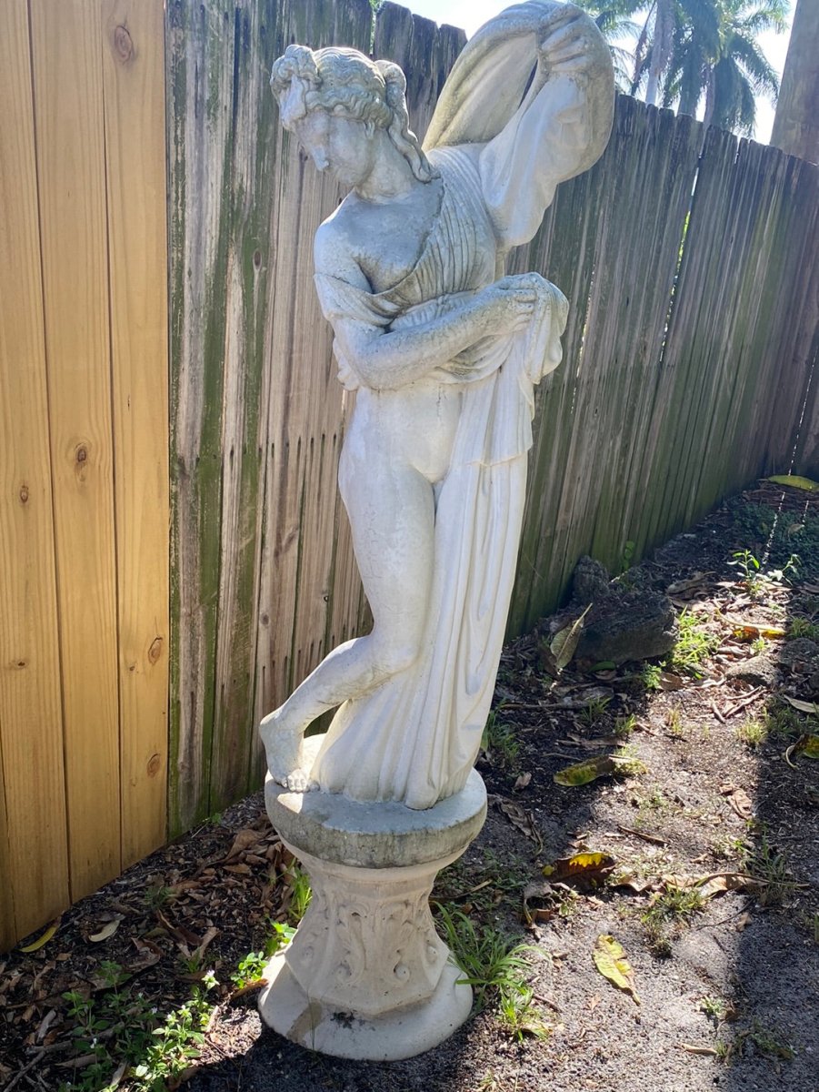 Callipygian Venus Roman Goddess Grand Garden Statue