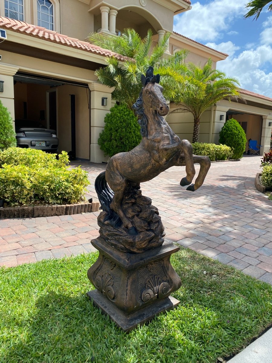 Large Horse Statue & Base - CBSD