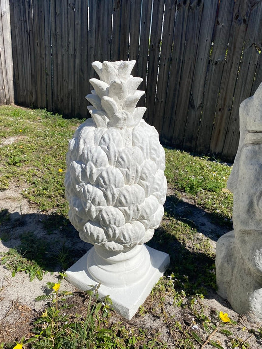 Pineapple Statue - CBSD