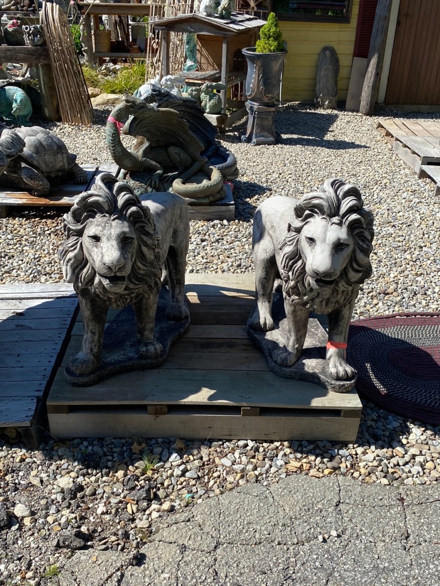 Walking Lion Statues - CBSD